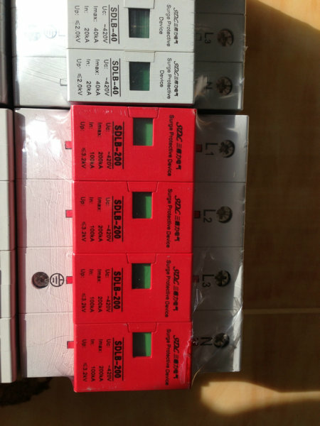 �͉���ӿ���o��